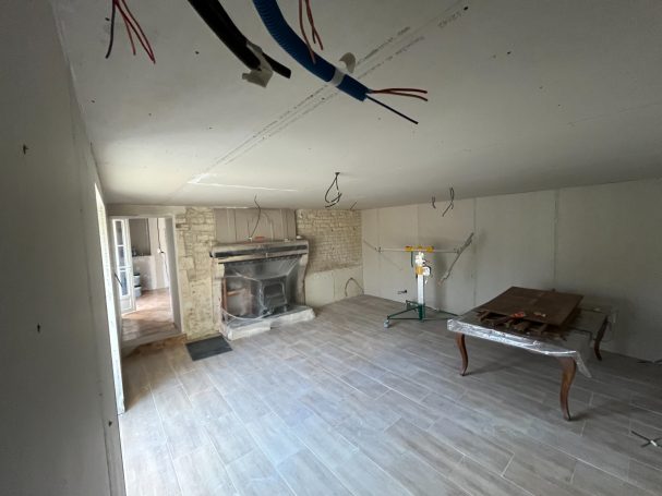 Isolation et doublage des murs et du plafond terminé