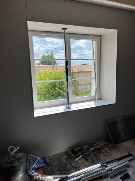 Finition ébrasures de la fenêtre